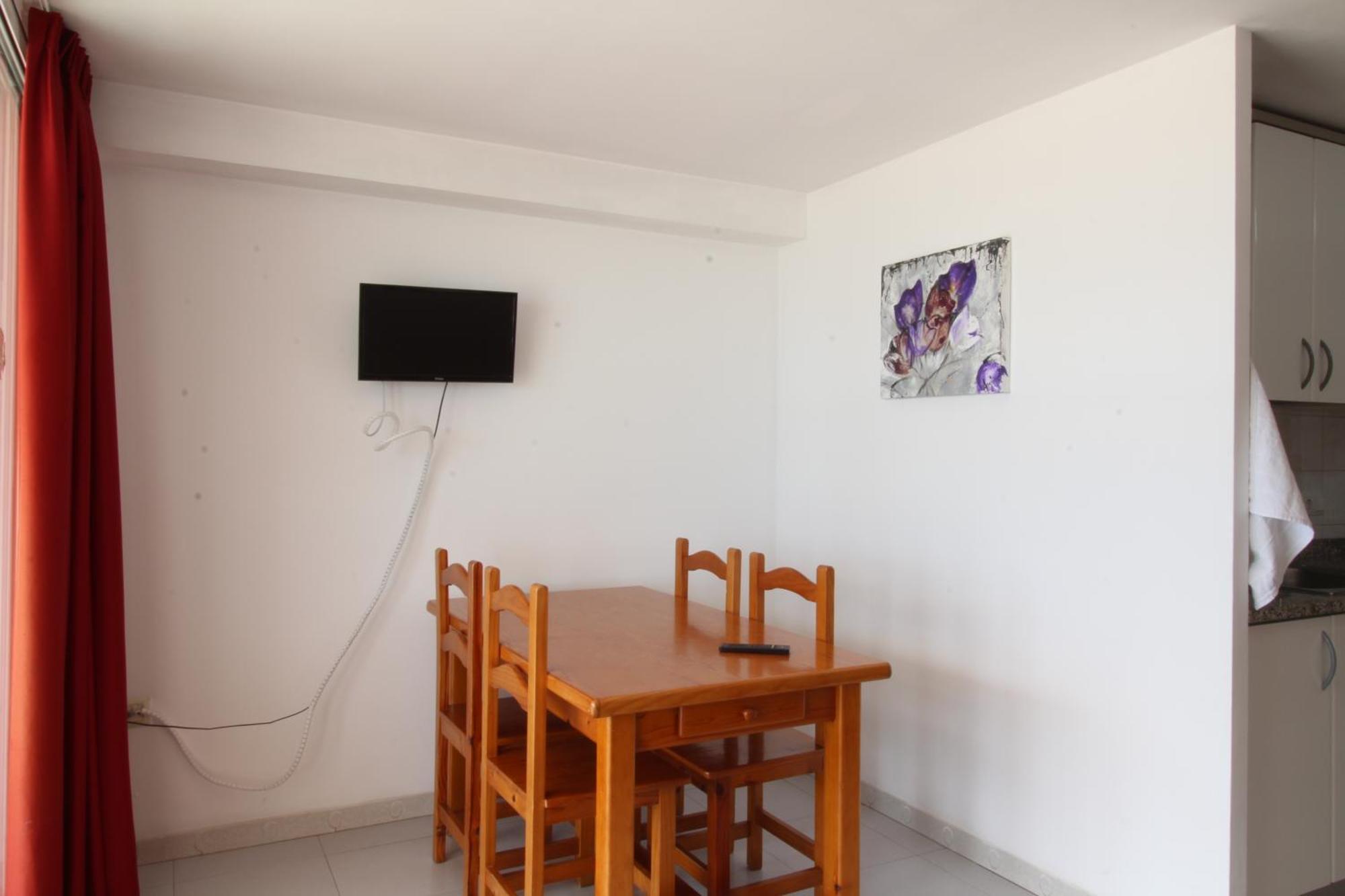 Apartaments El Sorrall Blanes Pokoj fotografie